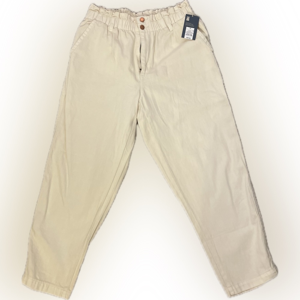 Cream colored Universal Threads Jeans Sz 12